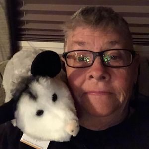 Meet your Posher, Cidney